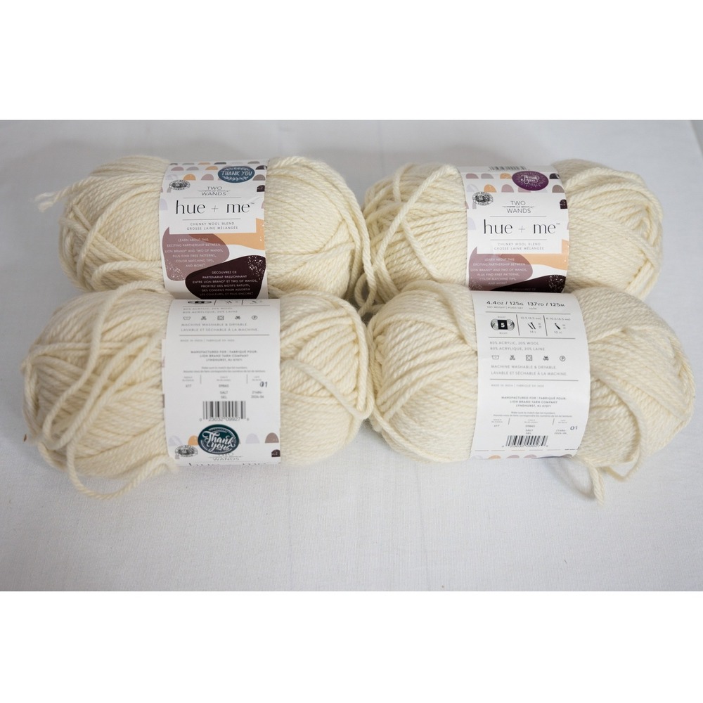 Lion Brand Hue + Me Yarn off white Salt 098AS New Bulky 5 Wool Blend 4Pack skein
